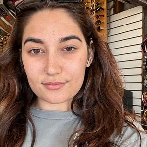 Meet your Posher, Raphaella